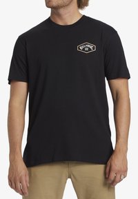 Billabong EXIT ARCH - Triko s potiskem - blk