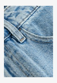 Niet geselecteerd, mid blue denim