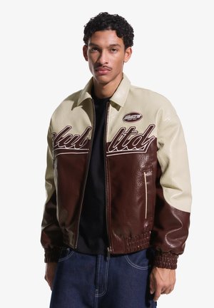 Bershka, BLOCK EFFECT - Giacca in similpelle - bordeaux