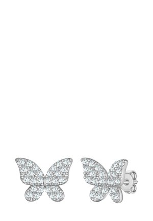 Pendientes de mariposa plateados adornados con cristales transparentes, con un diseño delicado que presenta alas redondeadas y un cierre de presión seguro.