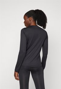 ASICS CORE TOP - Maglietta a manica lunga - performance black