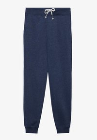 Marineblå joggebukser laget av mykt stoff, med elastisk midjebånd og hvit snor, smalere ben og ribbede mansjetter ved anklene.