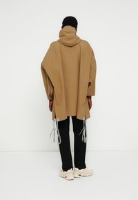 Napapijri A RAINCAPE  - Καλοκαιρινό μπουφάν - brown/light brown