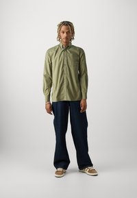 G-STAR ONE REGULAR SHIRT - Camisa - smoke olive