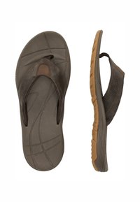 Bruna flip-flops med texturerade gummisulor och en formad fotbädd. Tåposten är i brunt läder med perforeringar för andningsförmåga.