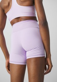 Nike Performance ONE SHORT - Tights - lilac bloom/white