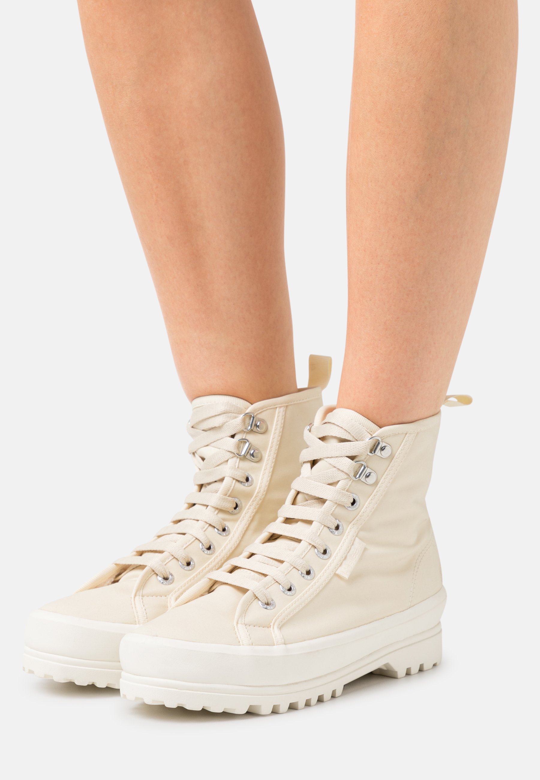 beige superga
