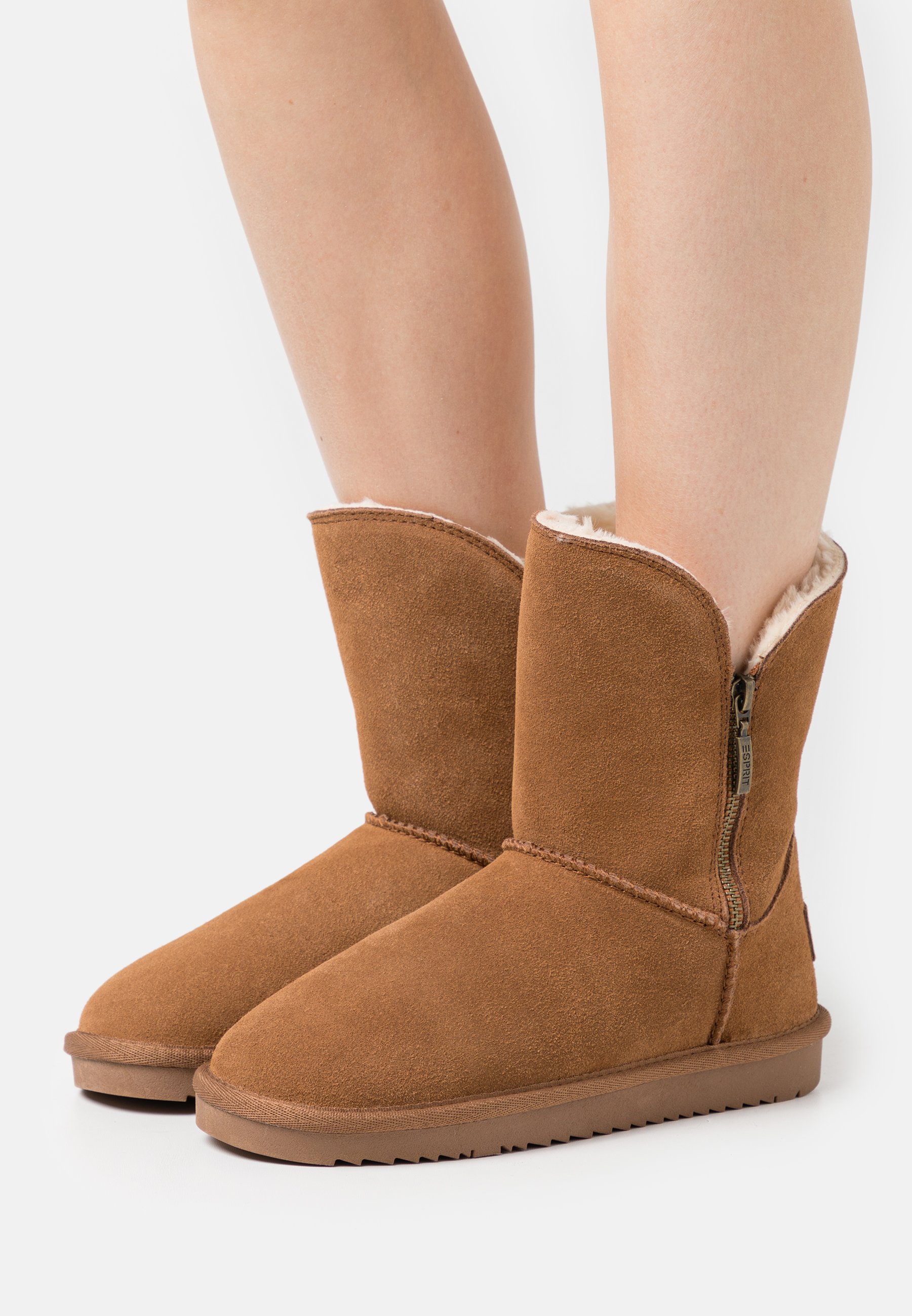 esprit winter boots