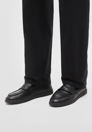 Michael Kors WESLEY - Zakelijke loafers - black