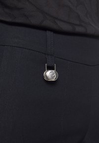 Daily Sports MAGIC CAPRI - Calças desportivas 3/4 - navy