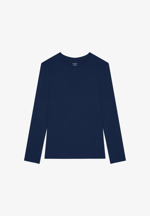 Maglietta girocollo a maniche lunghe di colore blu navy con un design semplice e aderente su uno sfondo bianco.