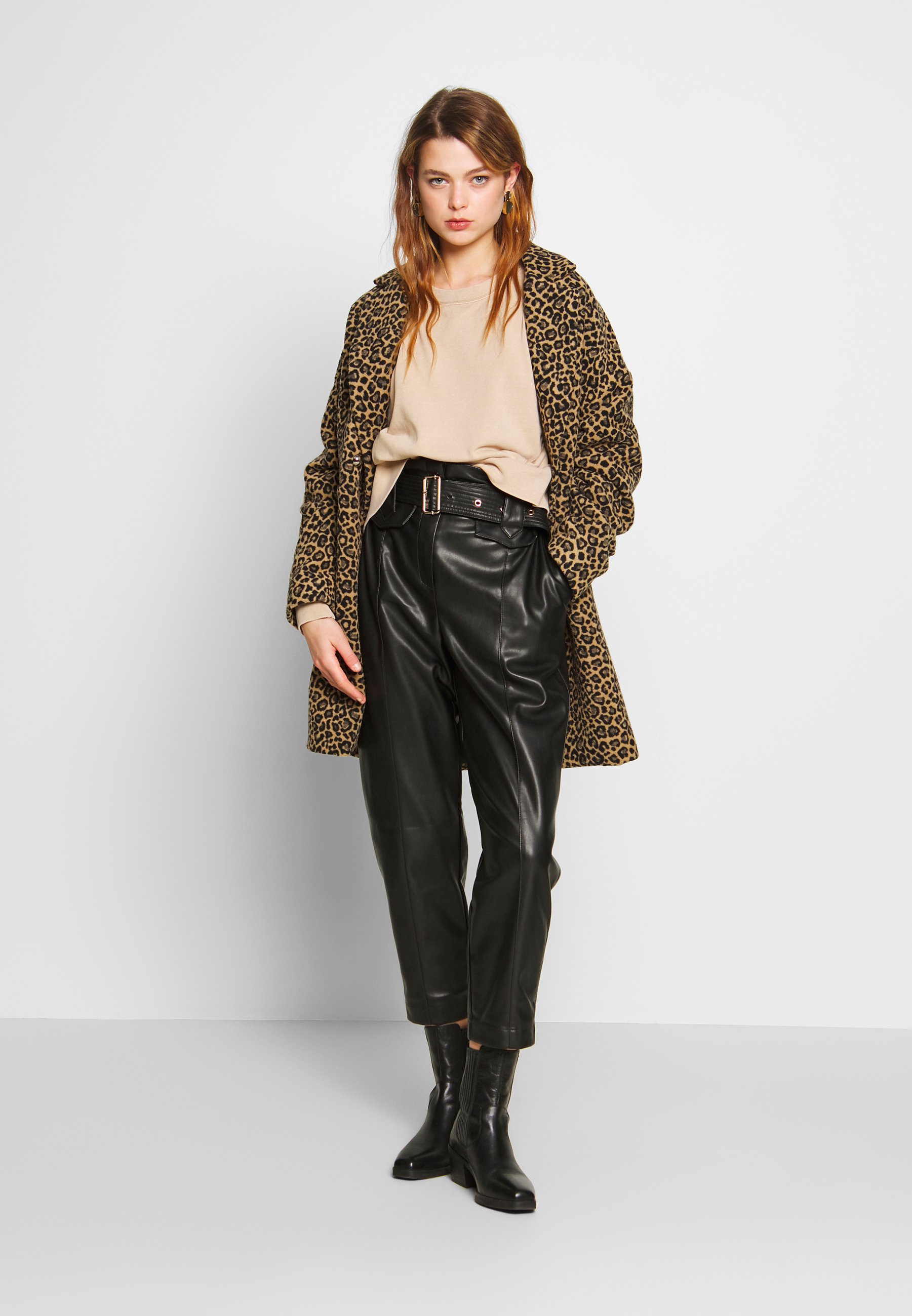 Cotton On HAYLIE BOXY PANEL CREW Sweater beige Zalando.nl Cotton On HAYLIE BOXY PANEL CREW Sweater beige Zalando.nl