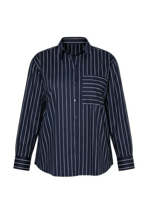 Marineblå skjorte med knapper, hvide lodrette striber, lange ærmer, en lomme på venstre bryst og klassisk kravedesign.