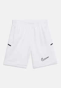 Λευκά αθλητικά σορτς με ελαστική μέση, πλαϊνές πάνελ από δίχτυ με μαύρες λεπτομέρειες και μαύρο λογότυπο Nike στο αριστερό πόδι.