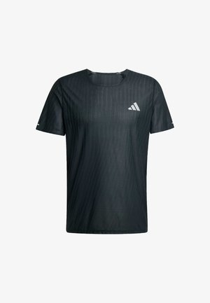 Camisa atlética negra de manga corta con un patrón texturizado y cuello redondo. Presenta un pequeño logo blanco en el pecho. Material ligero.