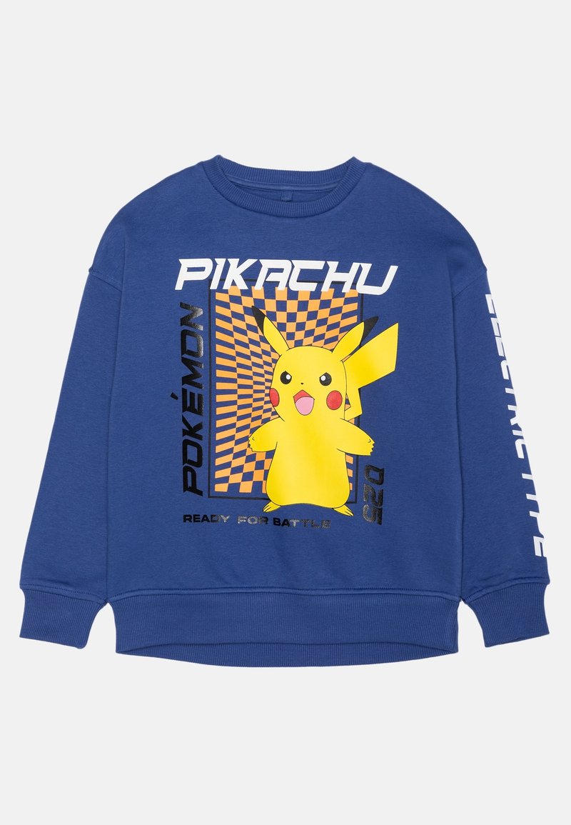 Sweat-shirt bleu avec un personnage jaune Pikachu et les textes "PIKACHU," "POKEMON," et "READY FOR BATTLE" sur le devant et la manche.