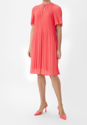 Denní šaty - coral