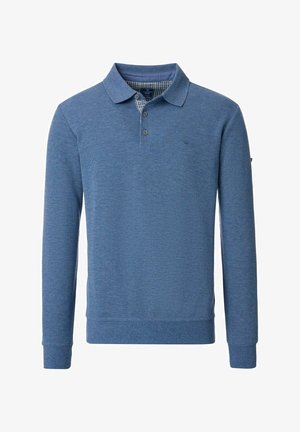 Blauwe poloshirt met lange mouwen en een gestructureerd patroon, met een kraag, drie knopen en een geruite stofdetail aan de binnenkant van de kraag.