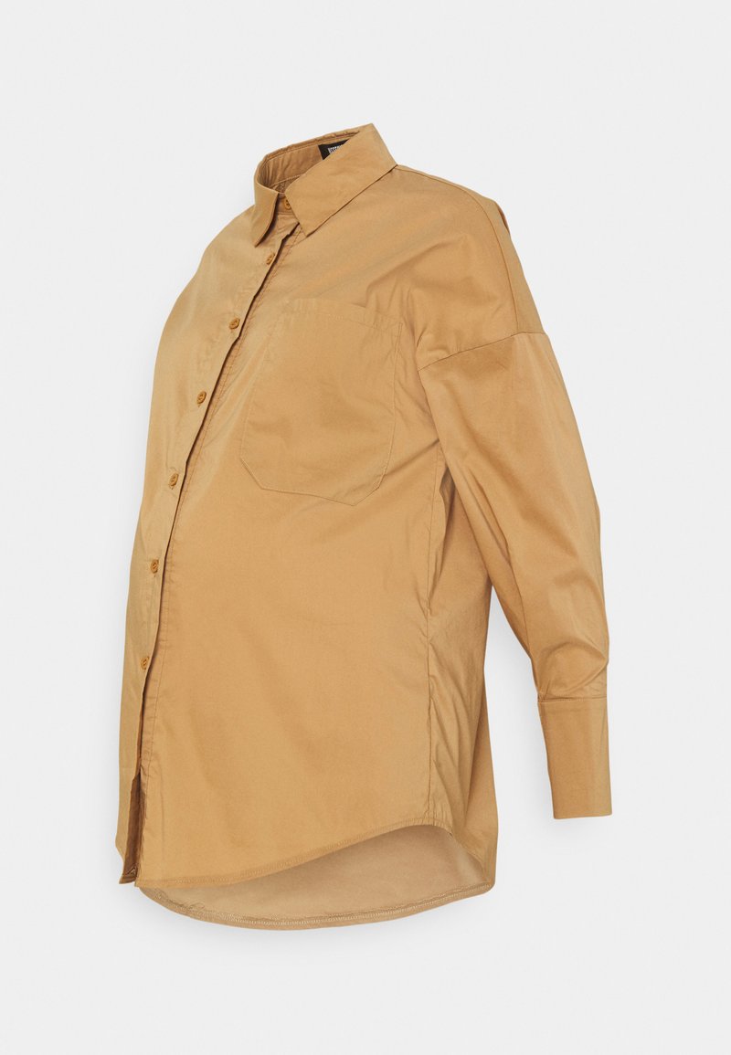 Missguided Maternity Overhemdblouse zandkleur