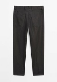 Tummanharmaat farkkuhousut, joissa suora lahkeensuu, viisi vyölenkkiä ja kaksi takana olevaa läppätaskua. Sileä pinta, ilman kuvioita.