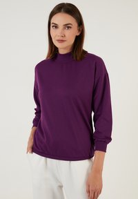 Unselected, purple