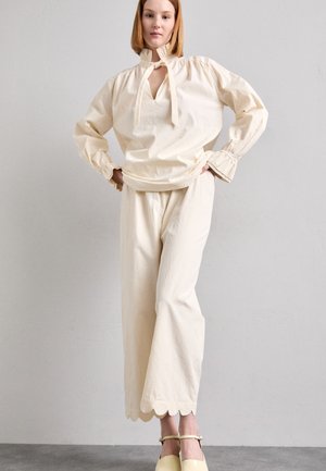 SIFNOS PANTS - Broek - écru