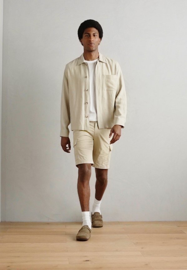 RESO REGULAR FIT CARGO POCKETS - Shorts - beige3