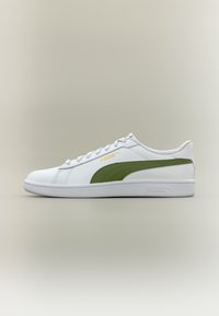 Neselectat, white/olive green