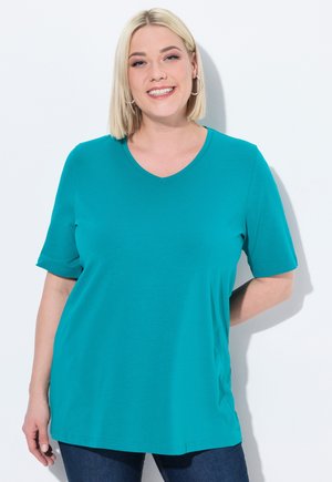- T-shirt basic