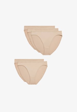 Mutandine hipster in cotone beige, con bordi senza cuciture e una texture liscia, presentate in un set di quattro.