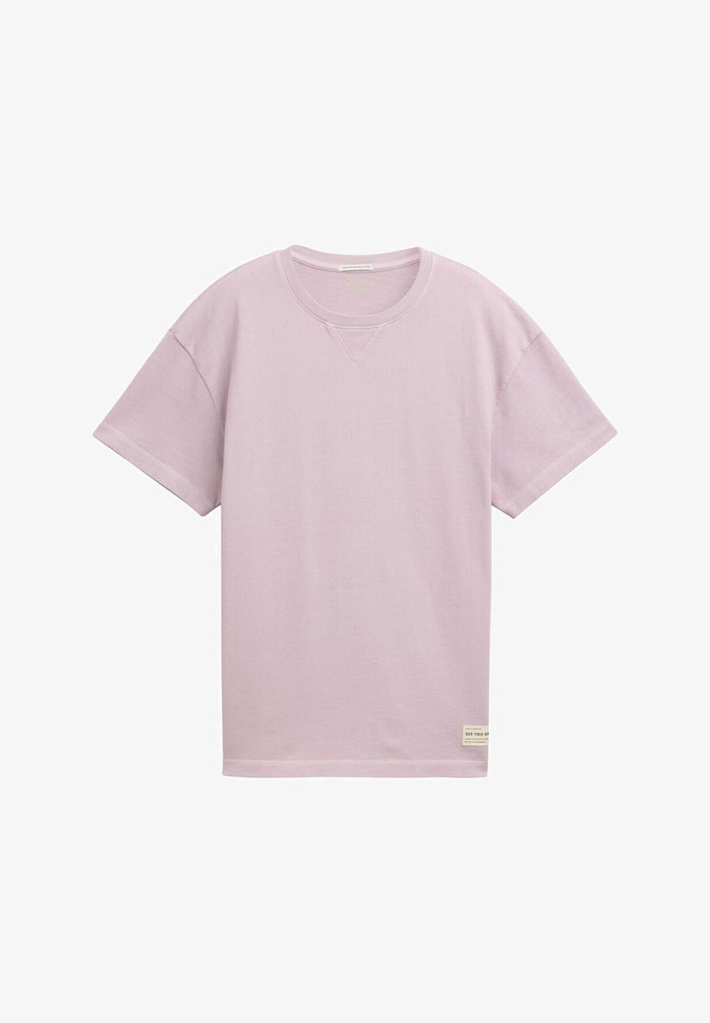 Hellblaues T-Shirt mit kurzen Ärmeln, gefertigt aus weichem Stoff. Verfügt über einen Rundhalsausschnitt und ein kleines Etikett am unteren Saum. Einfaches Design, einfarbig.