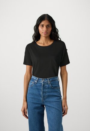 Marc O'Polo DENIM, ROUNDNECK CHESTPOCK - Osnovna majica kratkih rukava - black