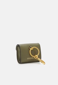 Coccinelle BEAT  - Andre accessories - laurel green
