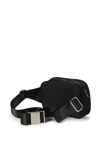 Svart nylon midjeväska med dragkedja, rektangulär form, justerbar rem och silverfärgade hårdvarudetaljer. Slät textur, minimalistisk design.