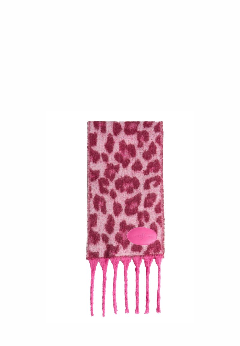 Bufanda de estampado de leopardo rosa con bordes de flecos; hecha de un tejido suave; presenta un llamativo parche de logo rosa en uno de sus extremos.