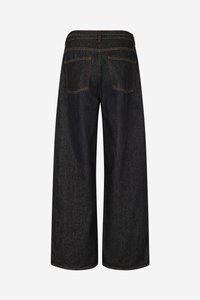 Τζιν παντελόνι σε στυλ wide-leg σε σκούρο τζιν με ορατές ραφές, δύο πίσω τσέπες και ψηλή μέση. Το υλικό έχει ελαφριά υφή και σκλήρυνση.