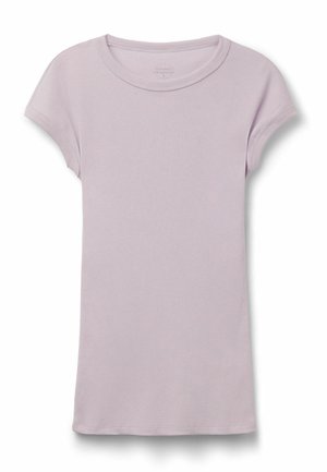 T-shirt lilla chiaro a coste con maniche corte, scollo rotondo e polsini leggermente arrotolati, mostrata distesa su sfondo bianco.