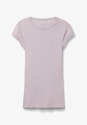 T-shirt lilla chiaro a coste con maniche corte, scollo rotondo e polsini leggermente arrotolati, mostrata distesa su sfondo bianco.