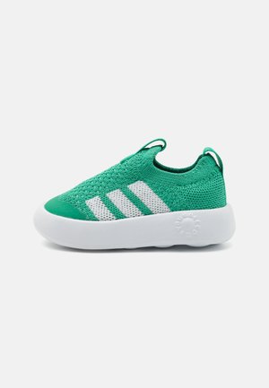 BUBBLECOMFY KIDS - Chaussures de running sur route - semi court green/footwear white/core black