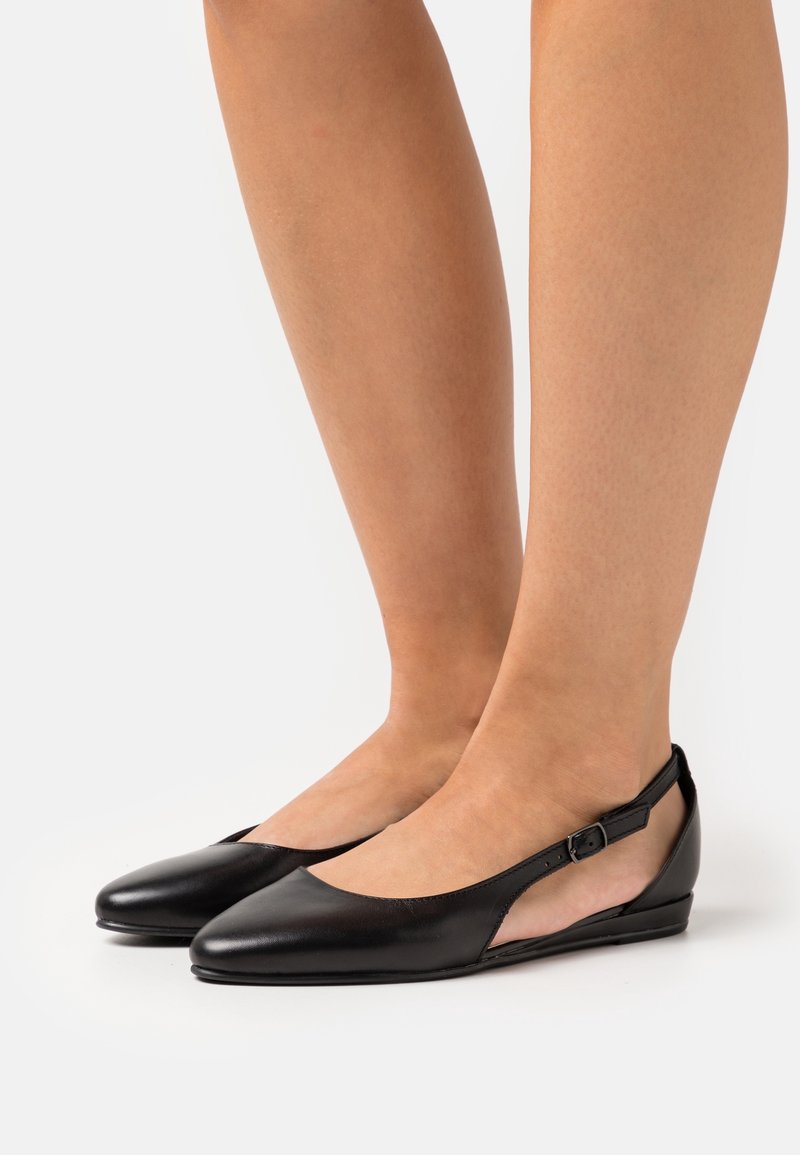 Tamaris Klasické baleríny  - black