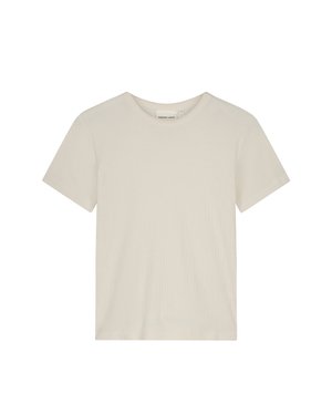 Lichtbeige T-shirt met korte mouwen, gemaakt van zacht katoen. Heeft een ronde halslijn en een klassieke pasvorm met een geribbelde textuur over het hele oppervlak.