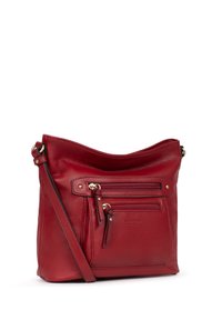 Borsa a tracolla in pelle rossa con design morbido, dotata di molteplici tasche con zip e una tracolla regolabile e removibile. Texture liscia.