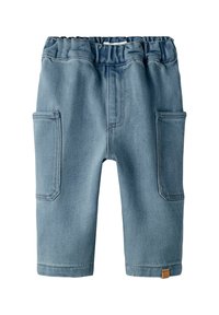 Svjetloplave hlače za malu djecu s elastičnim pojasom i velikim bočnim džepovima, izrađene od mekane traper tkanine.