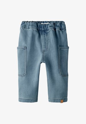 Hellblaue Kleinkinderhose mit elastischem Bund und großen Seitentaschen, hergestellt aus weichem Denim-Stoff.