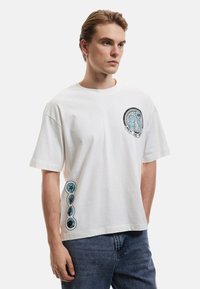Koton LICENSED RICK AND MORTY - T-shirt med print - white