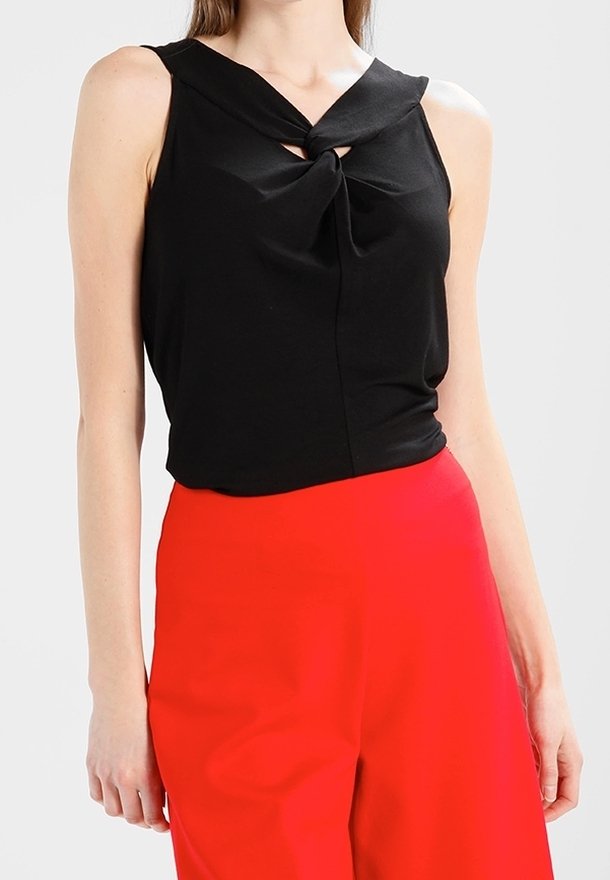 Anna Field Top - black