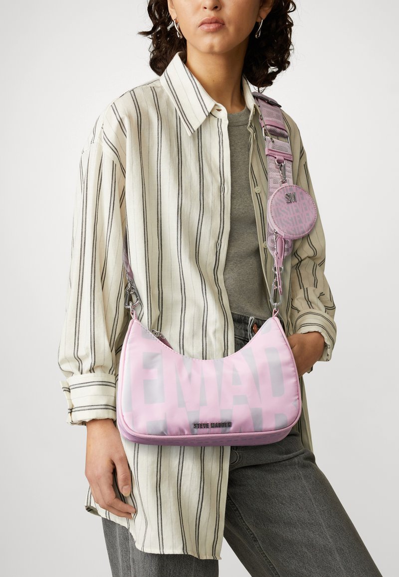 Steve Madden VISUAL Across body bag pink Zalando.co.uk