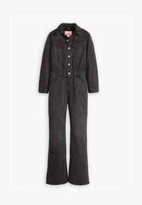 Pasirinkta, travel suit