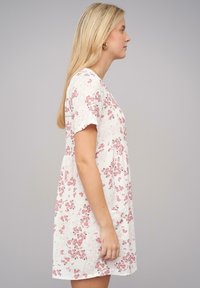 Cloud 5ive MIT KNOPFLEISTE 2-POCKET - Denní šaty - white