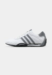 Δεν επιλέχθηκε, footwear white/grey three/core black